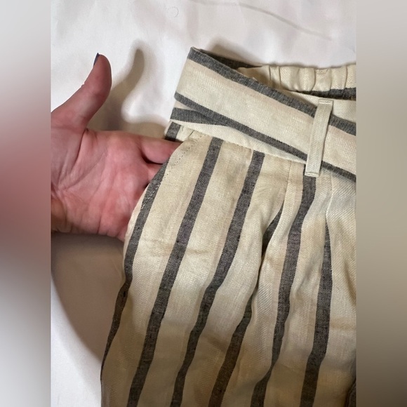 LOFT Striped Gray and Cream Women Shorts - Picture 4 of 13